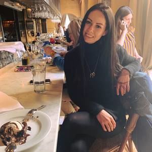 Meet your Posher, Mirela